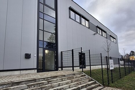 Langenhagen, ca. 995 m&sup2; Neubaufl&auml;che mit B&uuml;ro zu vermieten