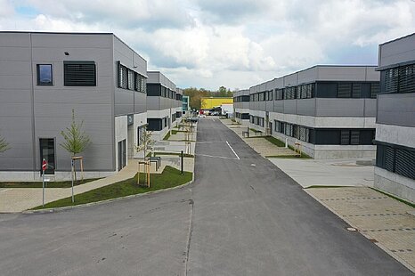 Provisionsfrei, CITY DOCK NORDERSTEDT, ebenerdig, Rampe, ca. 3.000 m&sup2; Lager/Produktion