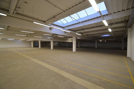 BAD OLDESLOE | ca. 7.500 m² LAGERFLÄCHE | BEHEIZT | RAMPENANDIENUNG I TEILBAR BAD OLDESLOE | ca. 7.500 m² LAGERFLÄCHE | BEHEIZT | RAMPENANDIENUNG I TEILBAR