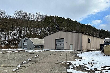 Bei Dresden | bis zu ca. 12.000 m² Produktions- und Lagerflächen | ab ca. 800 m² | Kranbahnen Bei Dresden | bis zu ca. 12.000 m² Produktions- und Lagerflächen | ab ca. 800 m² | Kranbahnen