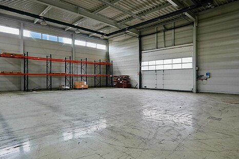 Hallenfläche in TOP-Lage zu vermieten Hallenfläche in TOP-Lage zu vermieten