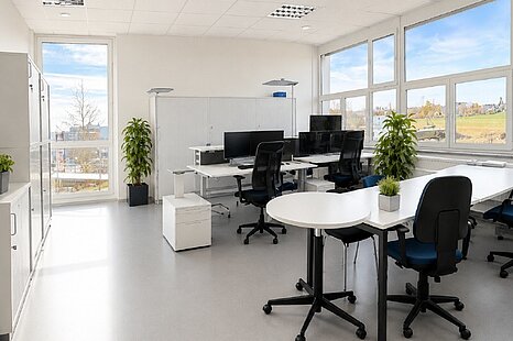 Moderne B&uuml;rofl&auml;chen in verkehrsg&uuml;nstiger Sichtlage in Rutesheim