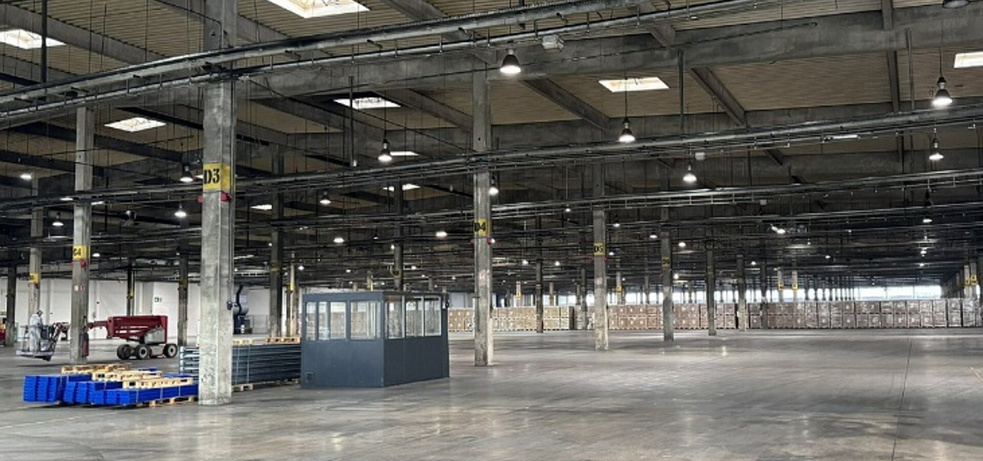 Halle Innenansicht