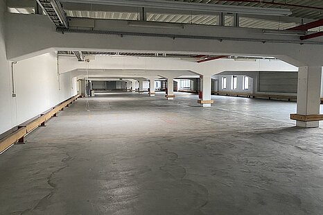 Egglham, ca. 5.900 m² Hallenfläche zu vermieten Egglham, ca. 5.900 m² Hallenfläche zu vermieten