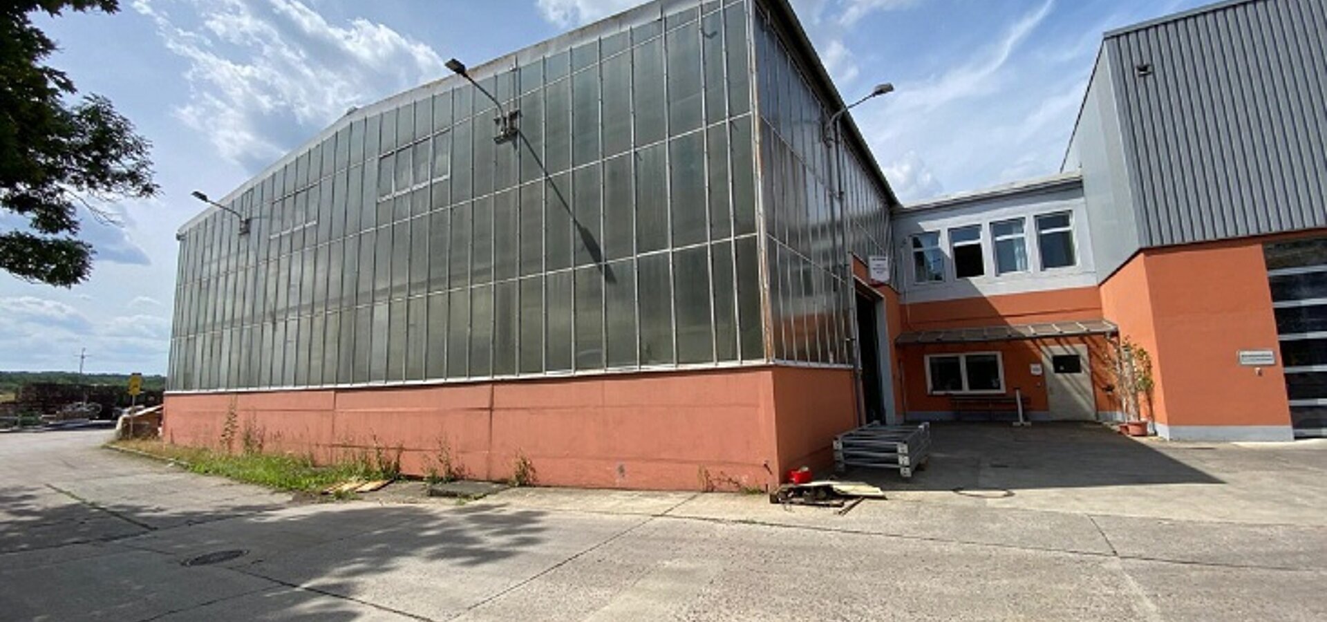 Halle 8 Außenansicht