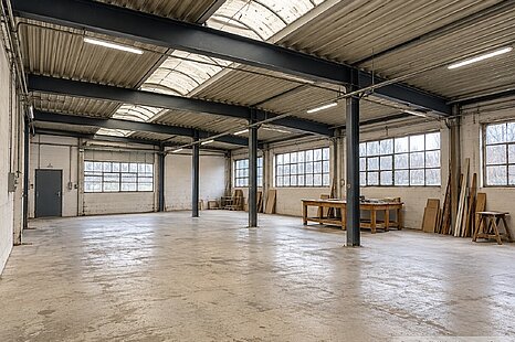 SINDELFINGEN | CA. 1.250 m² PRODUKTIONS-/LAGERHALLE | BÜRO UND AUSSENFLÄCHE SINDELFINGEN | CA. 1.250 m² PRODUKTIONS-/LAGERHALLE | BÜRO UND AUSSENFLÄCHE
