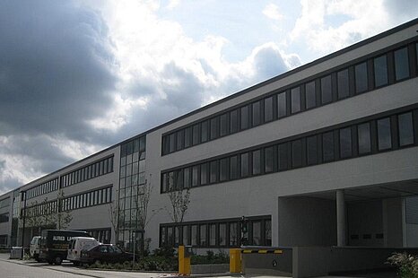 Erlangen, ca. 1.740 m² Light Industrial-Fläche zzgl. Bürofläche zu vermieten Erlangen, ca. 1.740 m² Light Industrial-Fläche zzgl. Bürofläche zu vermieten