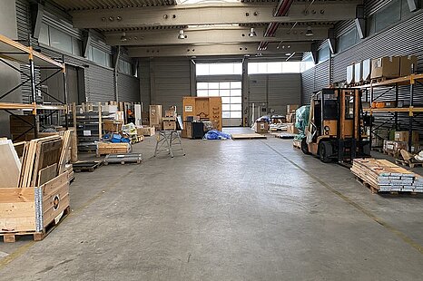 Anzing, ca. 1.800 m&sup2; Hallen- und B&uuml;rofl&auml;che zu vermieten