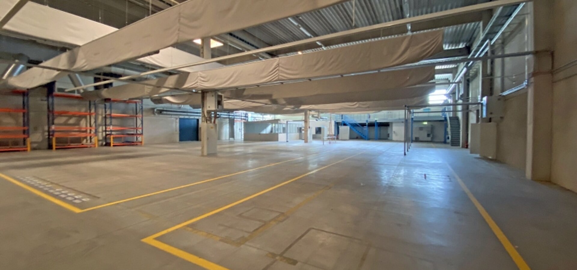 Innenansicht Hallenfläche