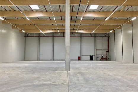 Passau Nord, ca. 2.000 m² hochwertige Produktions- und Lagerfläche zzgl. Freifläche zu vermieten Passau Nord, ca. 2.000 m² hochwertige Produktions- und Lagerfläche zzgl. Freifläche zu vermieten