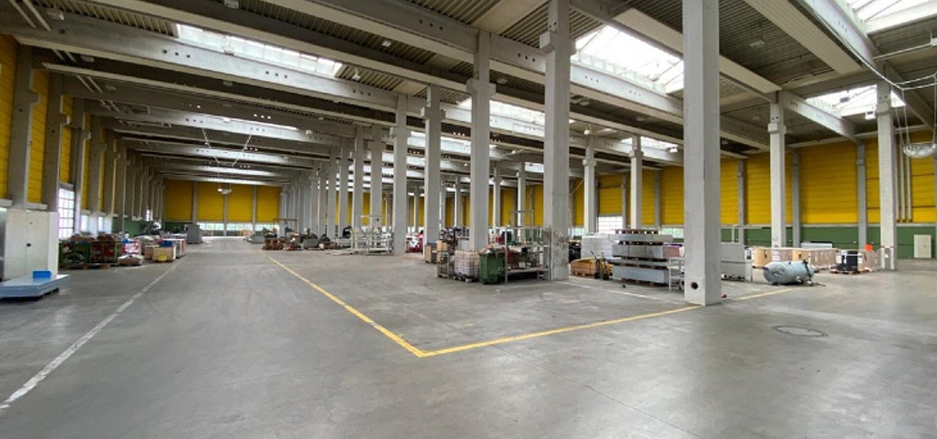 Halle 9 Innenansicht