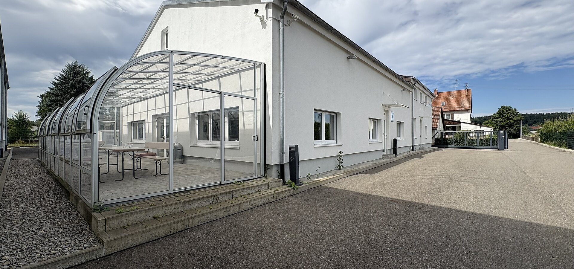 Außenansicht Sozialgebäude