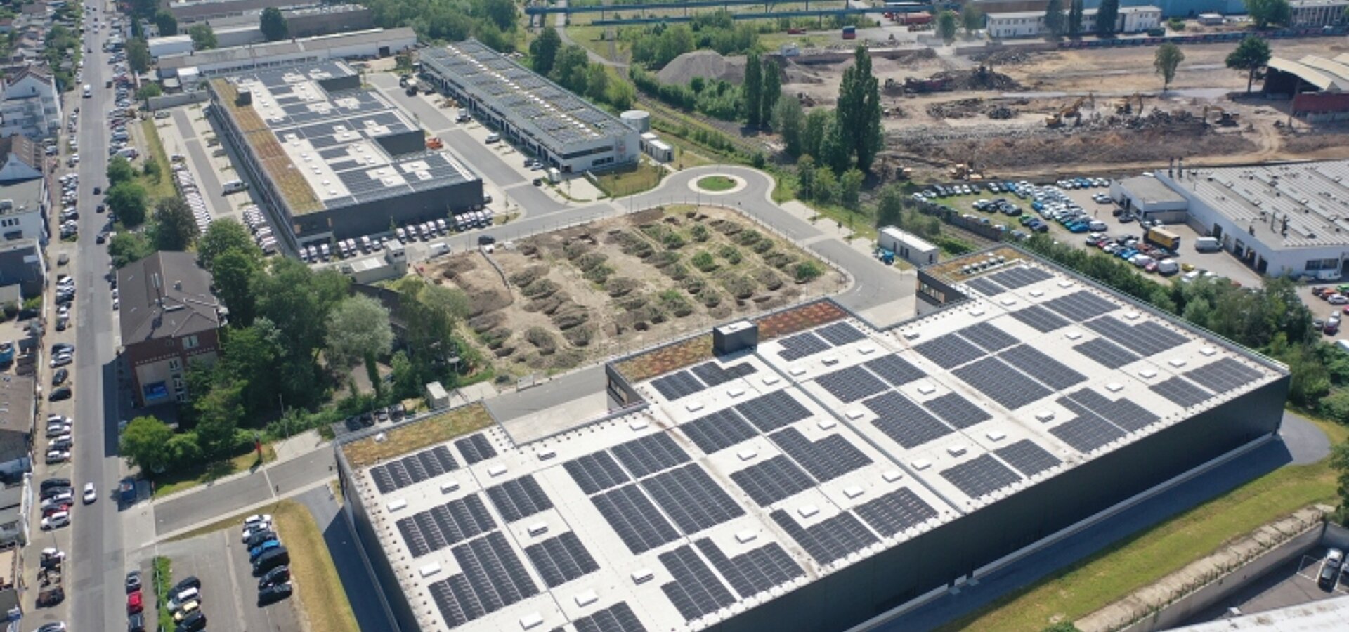 Luftbild Hallenfläche