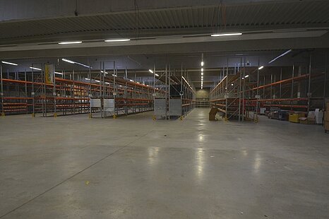 PADERBORN  | ca. 3.700 m&sup2;  | RAMPE  | EBENERDIG  | 24/7