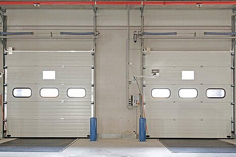Dresden | ca. 2.200 m² Lagerhalle, teilbar ab ca. 600 m² | Rampe und ebenerdig Dresden | ca. 2.200 m² Lagerhalle, teilbar ab ca. 600 m² | Rampe und ebenerdig