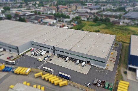 MODERNE LOGISTIKFLÄCHE | RAMPEN | EBENERDIG MODERNE LOGISTIKFLÄCHE | RAMPEN | EBENERDIG