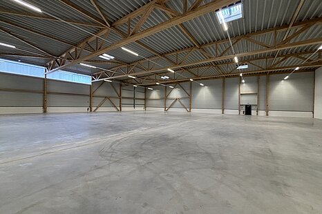 GEWERBEPARK | FLEXIBEL | RAMPEN | EBENERDIG GEWERBEPARK | FLEXIBEL | RAMPEN | EBENERDIG