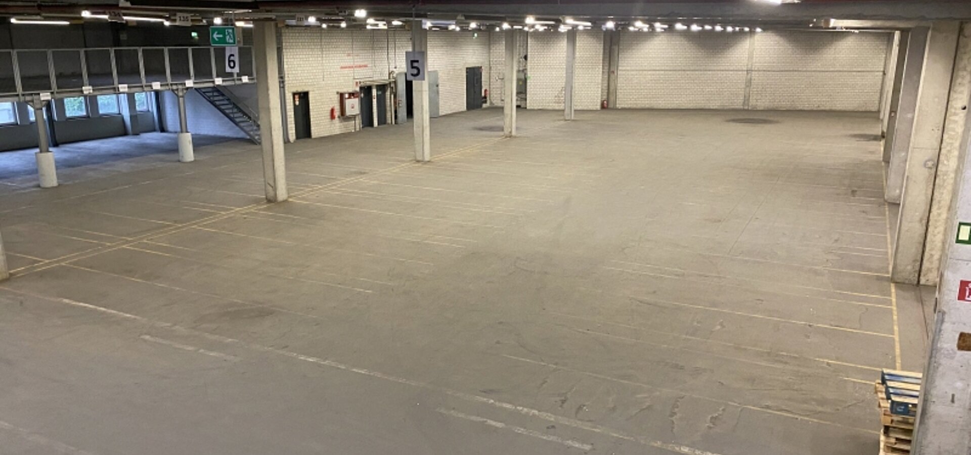 Innenansicht Hallenfläche
