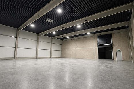 L&uuml;beck, ca. 800 m&sup2; hochmoderne Logistikfl&auml;che mit B&uuml;ro zu vermieten