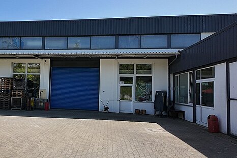 Berlin - Neuk&ouml;lln,  ca. 1.350 m&sup2; Hallenfl&auml;che mit Kran!