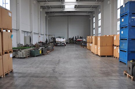 Neuching, ca. 1.350 m² Lager- und Produktionsfläche inkl. Büro zu vermieten Neuching, ca. 1.350 m² Lager- und Produktionsfläche inkl. Büro zu vermieten