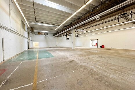 *Sofort verf&uuml;gbar* Lagerfl&auml;che mit bis zu 12.000 m&sup2; - teilbar