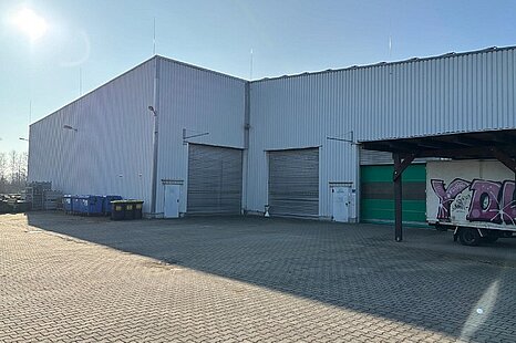 Markkleeberg | ca. 3.200 m² Hallenfläche | Kranbahnen | ebenerdig Markkleeberg | ca. 3.200 m² Hallenfläche | Kranbahnen | ebenerdig