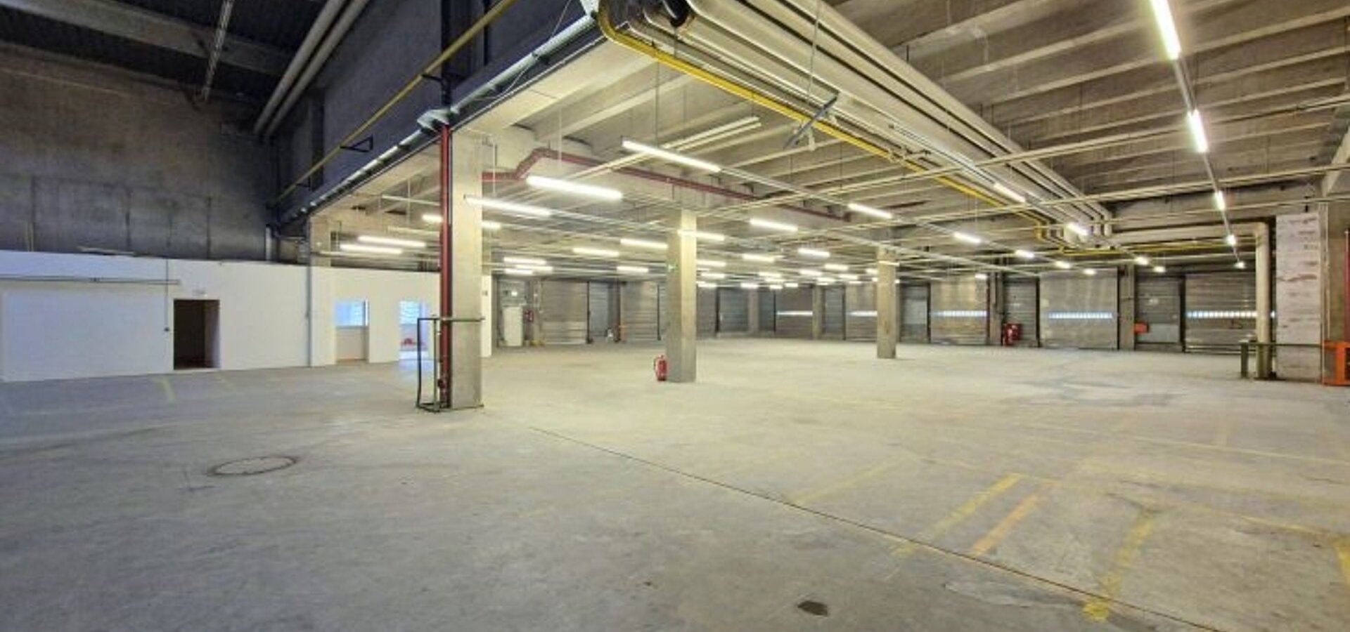 Innenansicht Halle Mieteinheit 12