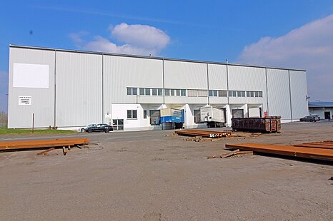 LOGISTIK | RAMPEN | EBENERDIG | 10 M UKB LOGISTIK | RAMPEN | EBENERDIG | 10 M UKB