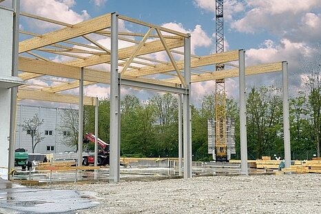 Neubau zu vermieten, nach Mieterwunsch, repr&auml;sentativ und hochwertig