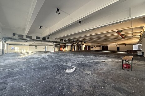 Pörnbach, ca. 1.600 m² Lager- und Produktionsfläche mit ausreichend Büro zu vermieten Pörnbach, ca. 1.600 m² Lager- und Produktionsfläche mit ausreichend Büro zu vermieten