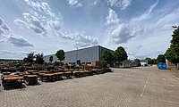 Halle 9 Außenansicht und Freifläche