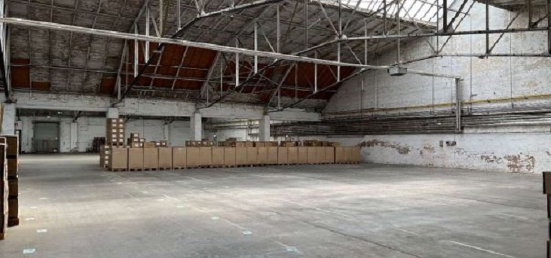 Halle innen (3)