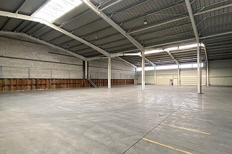 Lagerhalle ca. 3.400 m² nördlich von Ingolstadt zu vermieten - teilbar ab 1.500 m² Lagerhalle ca. 3.400 m² nördlich von Ingolstadt zu vermieten - teilbar ab 1.500 m²