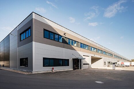 Neubau: Lager- / Logistikfläche | Anbindung an die A661 Neubau: Lager- / Logistikfläche | Anbindung an die A661