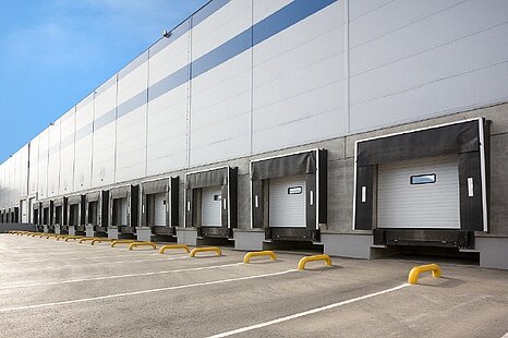 Bis 20.000 m² Industrie-/ Logistik | 10 m UKB | sofort verfügbar Bis 20.000 m² Industrie-/ Logistik | 10 m UKB | sofort verfügbar