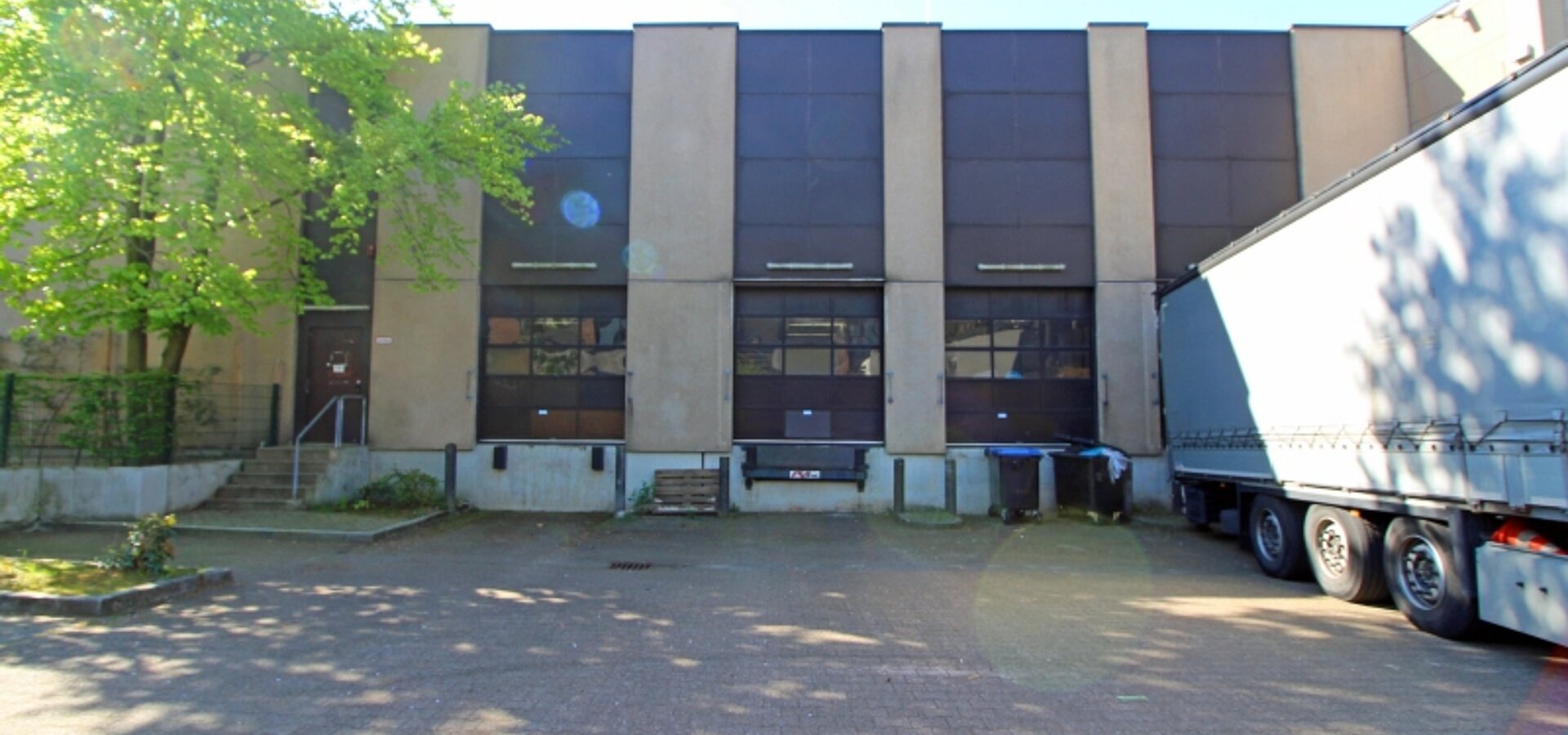 Außenansicht Andienungen