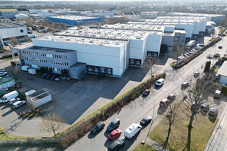 Im Alleinauftrag: Bis zu ca. 9.000 qm Lager- / Logistikfläche zu vermieten! Im Alleinauftrag: Bis zu ca. 9.000 qm Lager- / Logistikfläche zu vermieten!