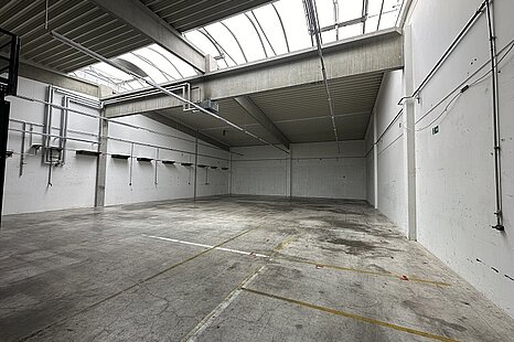 Hohenbrunn, ca. 530 m² Lager-/ Produktions und Bürofläche zu vermieten