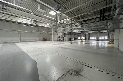 NORDERSTEDT | ca. 4.100 m² | LAGER | PRODUKTION | RAMPE | EBENERDIG | BÜRO
